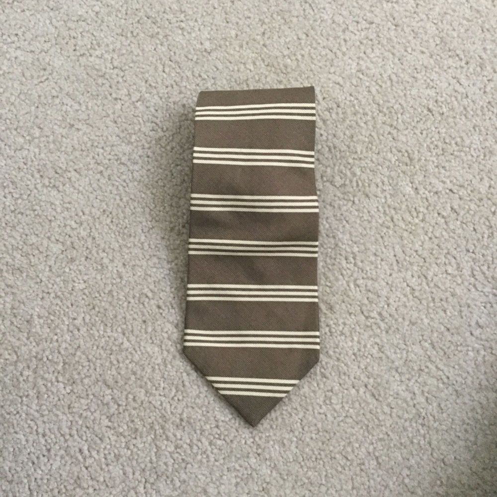 Structure tie
